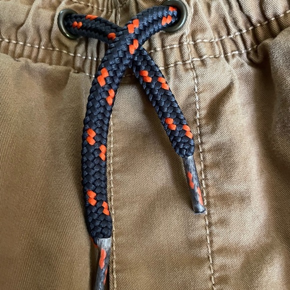 Old Navy pull on drawstring shorts - Picture 3 of 4